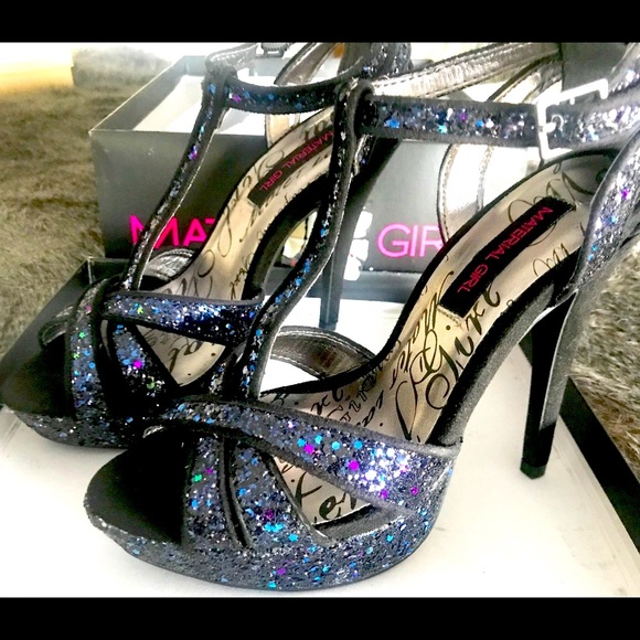 Material Girl Shoes - MATERIAL GIRL , Hot and sexy starts HERE! 😎6.5 ❤️